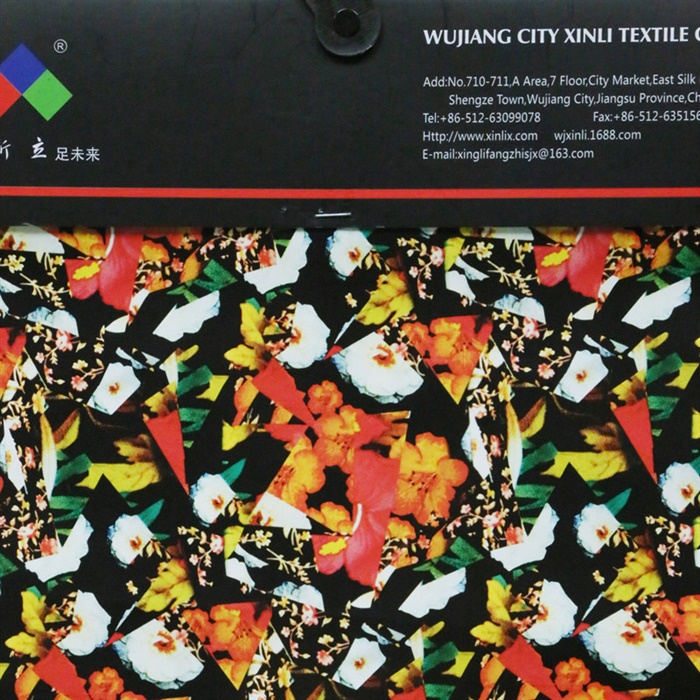 210T斜纹春亚纺皮膜印花功能性户外面料系列